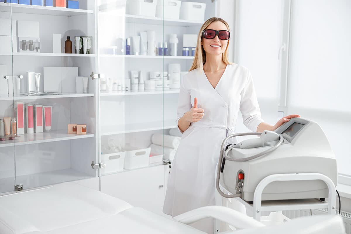 Cosmetic laser equipment education for Seattle medical and aesthetic professionals